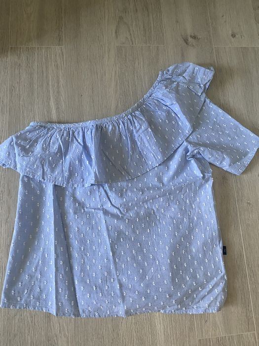 Vand bluza cu maneca scurta