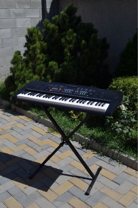 Распродажа! Синтезатор