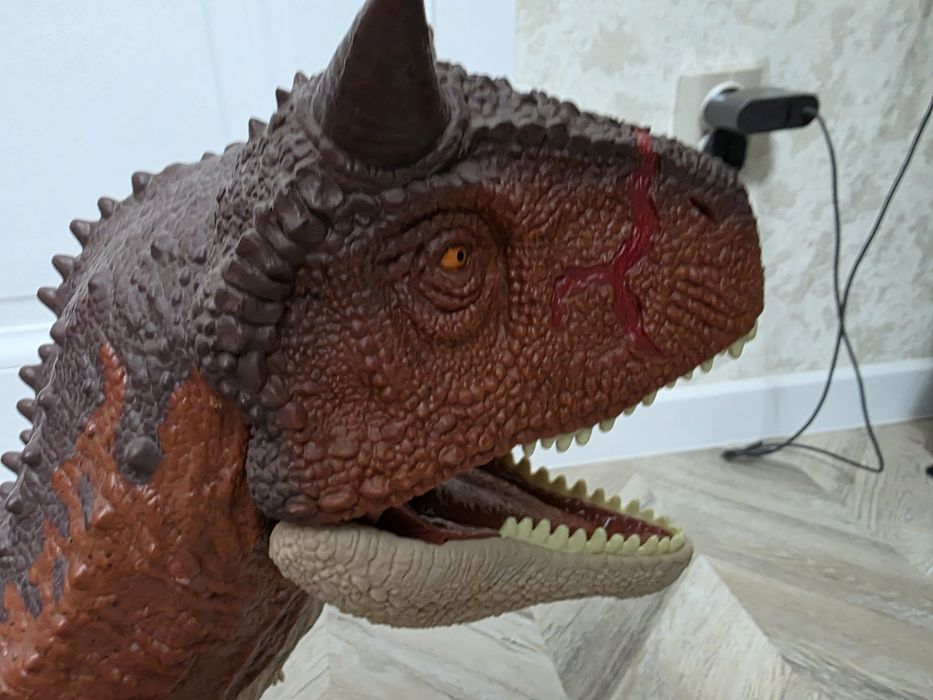 Карнотавр (Торо) из Jurassic World
