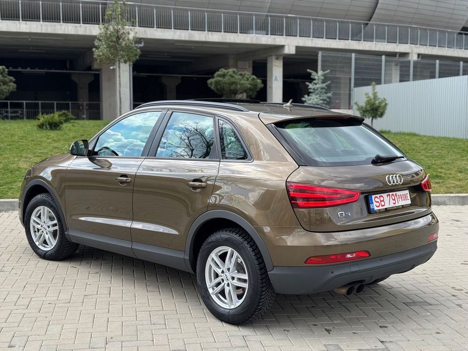 Audi Q3 Inmatriculat - Garantie 12-36 Luni - LED - PANO - Navi