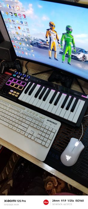 Midi piano pads sotiladi america