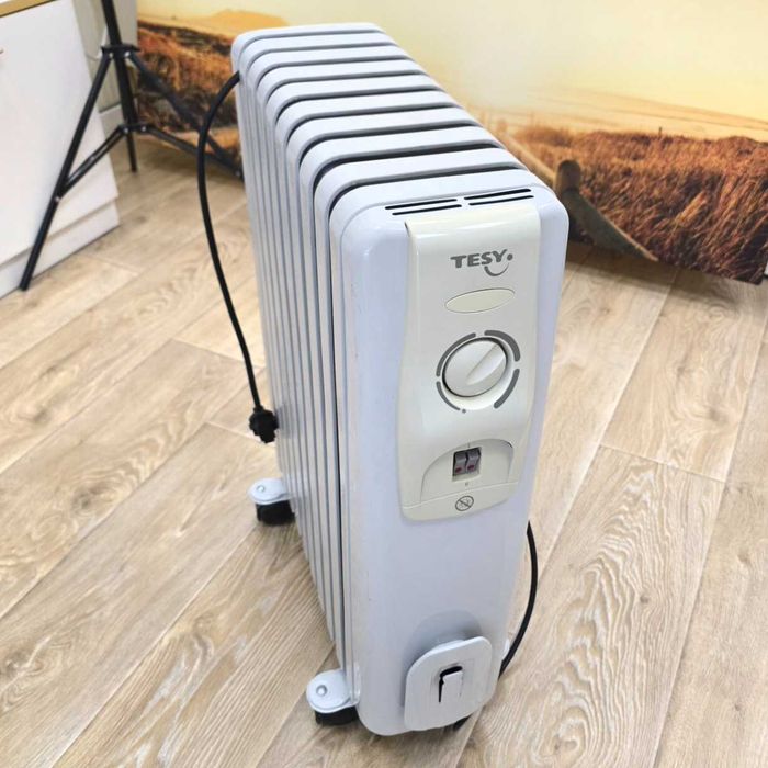 Маслен радиатор TESY CC-2510 E05 R – добро състояние