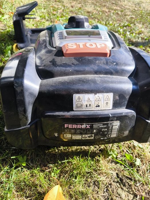 Robot de tuns iarba Ferrex