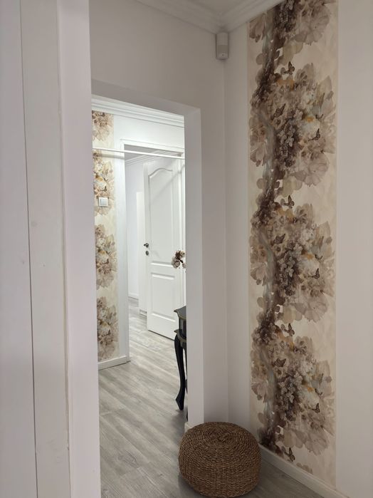 Ap 3 incaperi pentru activitate comerciala - parter- Zona DOVALI