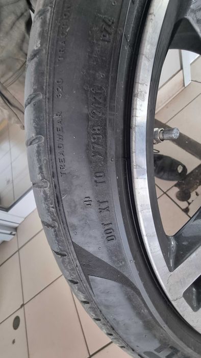 Летни гуми 245/40/20, 2 бр.  235/75/20, 2 броя PZERO за БМВ 7, спорт,