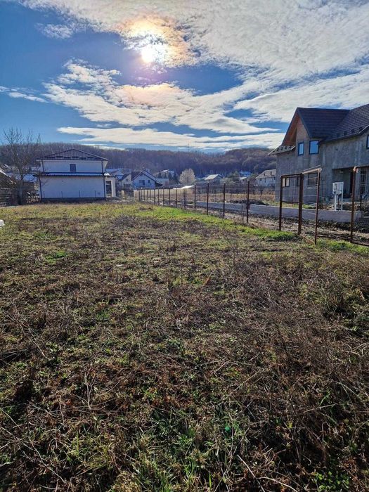 Teren Bascov Schiau 700 mp