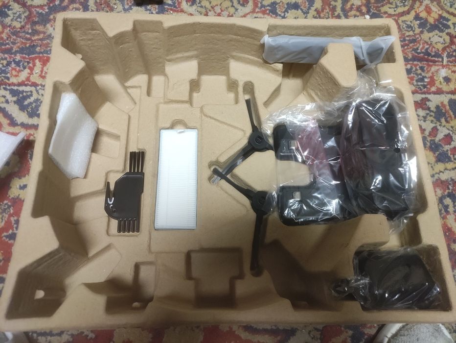 Нова прахосмукачка робот