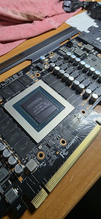 Видеокарта RTX 3080 10 гб видеопамяти