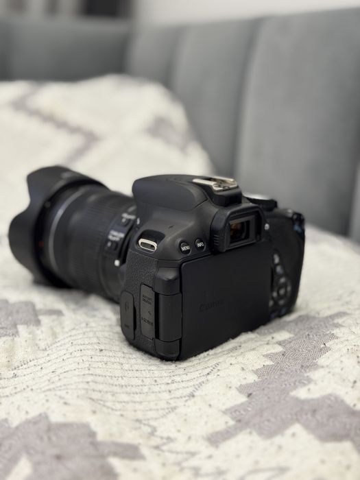 Canon 650D с 2 обьективами