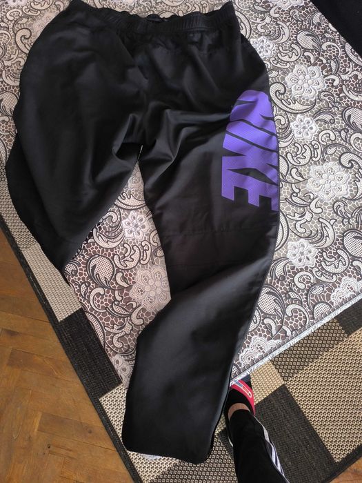 Оригинално долнище NIKE