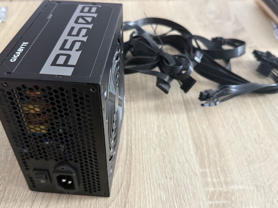Sursa Gygabyte P550B 550w
