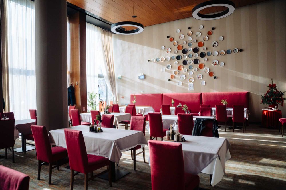 Organizam conferinte, botezuri, mese festive