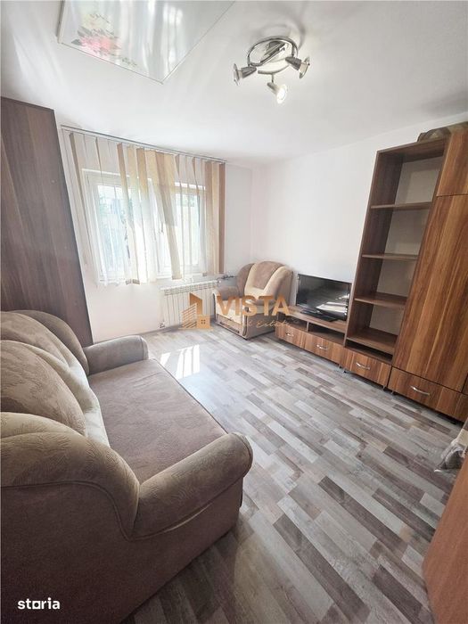 Garsoniera, zona Tractorul