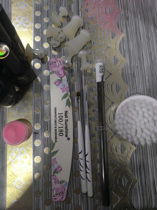 Продам набор для маникюра