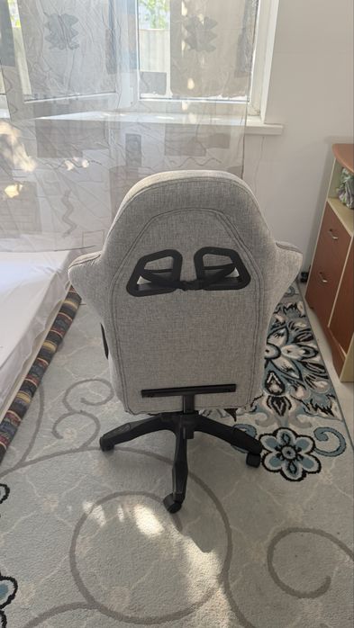 Продам новое игровое кресло