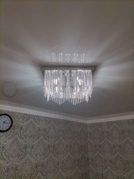 Продам люстры в отличном состоянии
