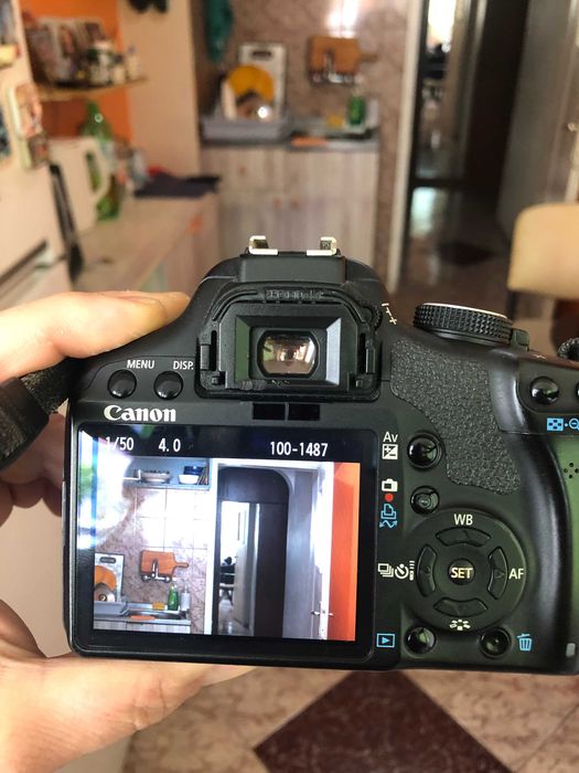 Canon EOS 500D-Дигитален Фотоапарат