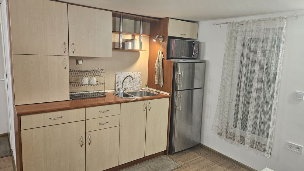 Дава се под наем Двустаен апартамент в София, Зона Б-18 - 40 кв.м за 448.8 € - Снимка #1