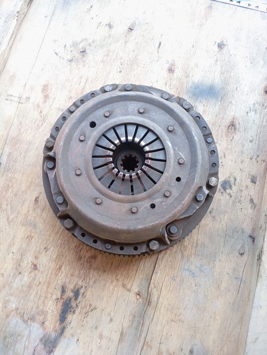 БМВ е34 по запчастям.