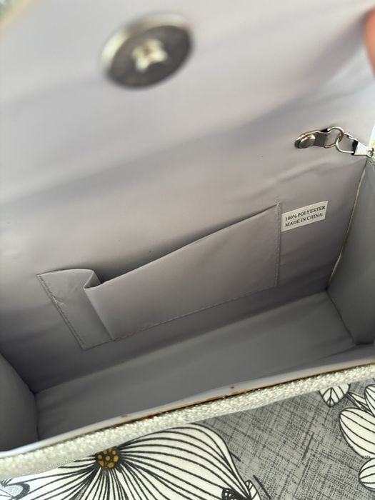 Дамска чанта