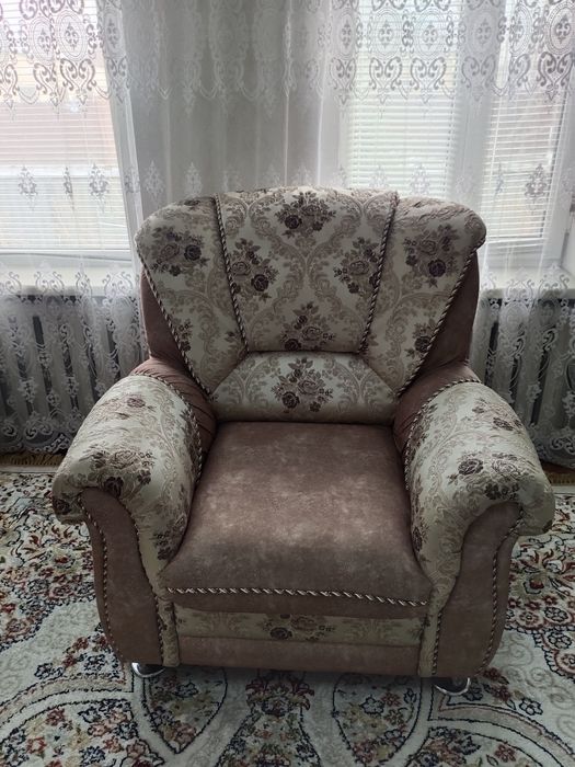 Продам уголок отдыха