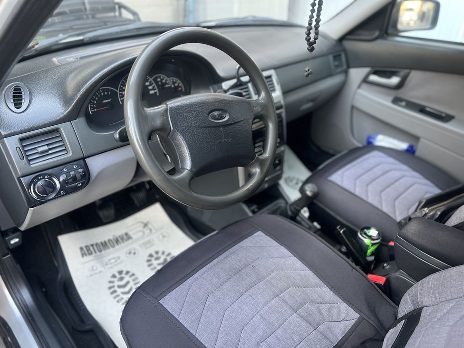 Лада приора продам