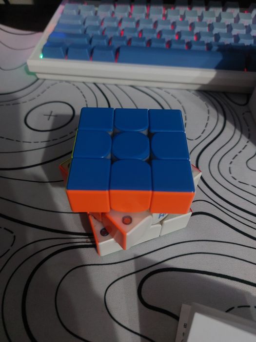 Gan 365 MagLev Frosted