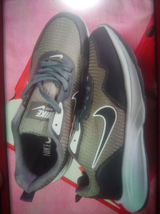 Мъжки обувки маратонки Найк Nike 43 и 44 номер