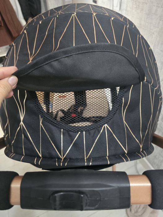 Детская коляска (есть подарок)