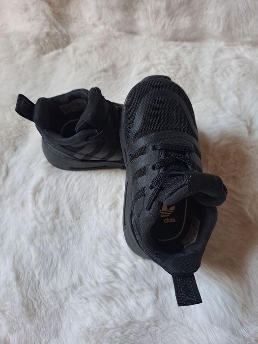 Adidasi copii ,adidas.