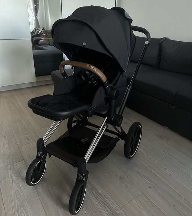 Cybex Priam 4 + чадърче и дъждобран на марката