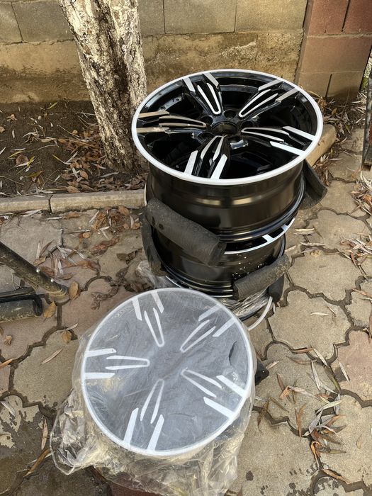 Диски 17 размера продается новый