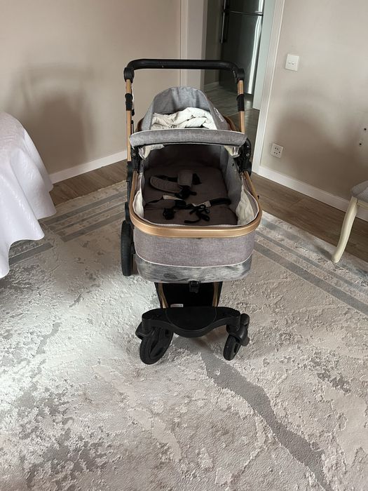 Продам б/у коляску