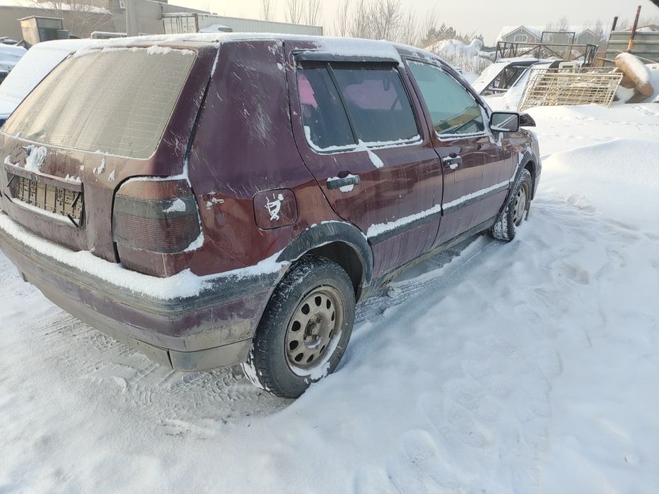 Гольф 3 на запчасти.