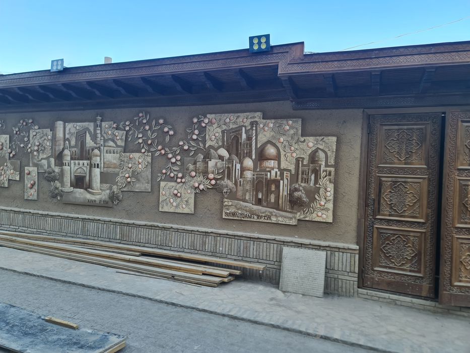 Центр Исламской Цивилизации мечеть Хастимом, Чорсу базар под бизнес