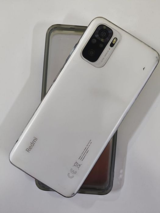 Продаю Редми нот 10