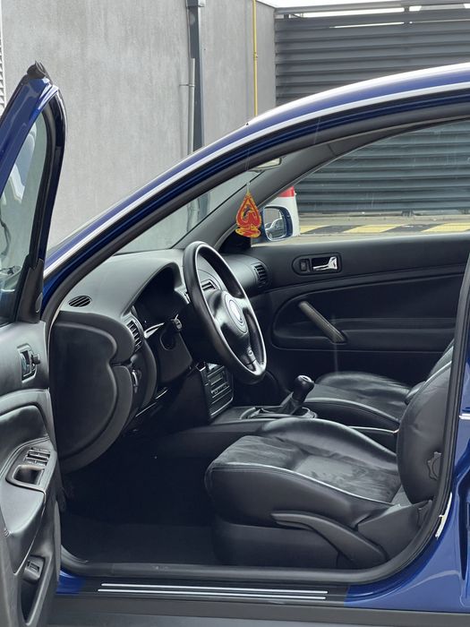 VOLKSWAGEN Passat 2004 — imagine 5