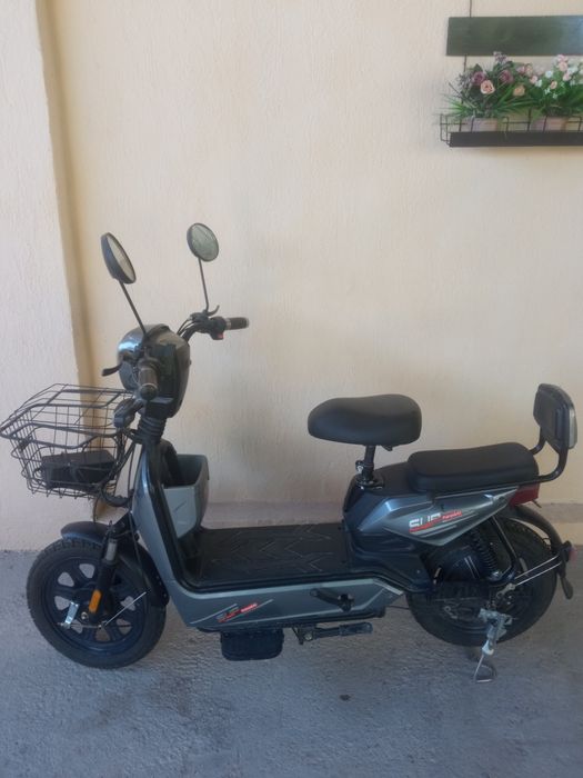 Электрический мопед