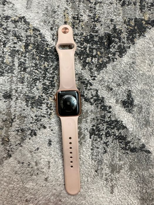 Часы Apple watch 4 series