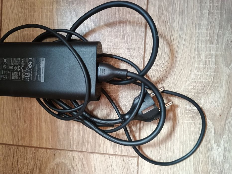 Incarcatoare, alimentatoare laptop dell