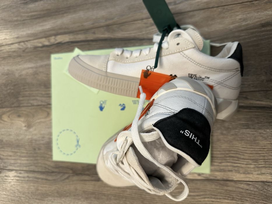Off-White кецове 37 номер нови!