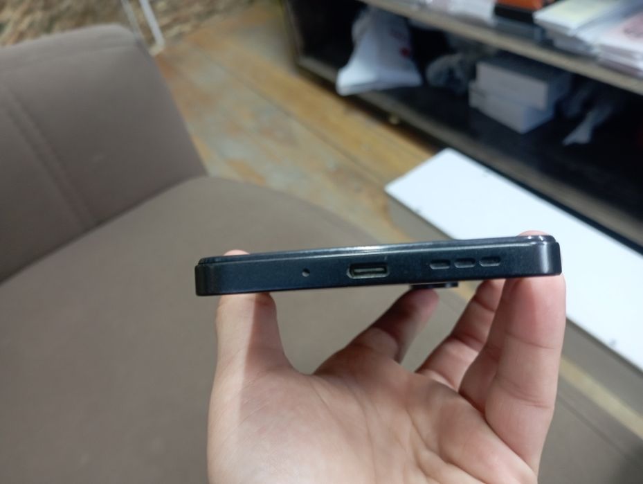 Redmi 13 c srochna sotiladi