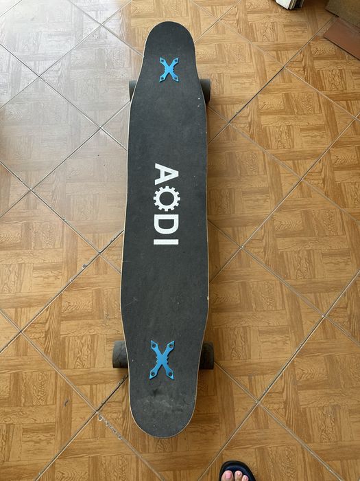 Уонгборд със светещи колела