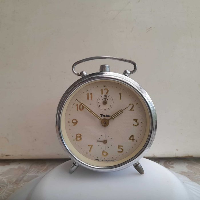Ceas deșteptător de masa - mecanic JNSA fabricatie Yugoslavia