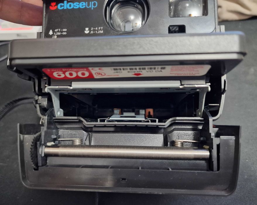 Aparat foto instant Polaroid 636 Closeup