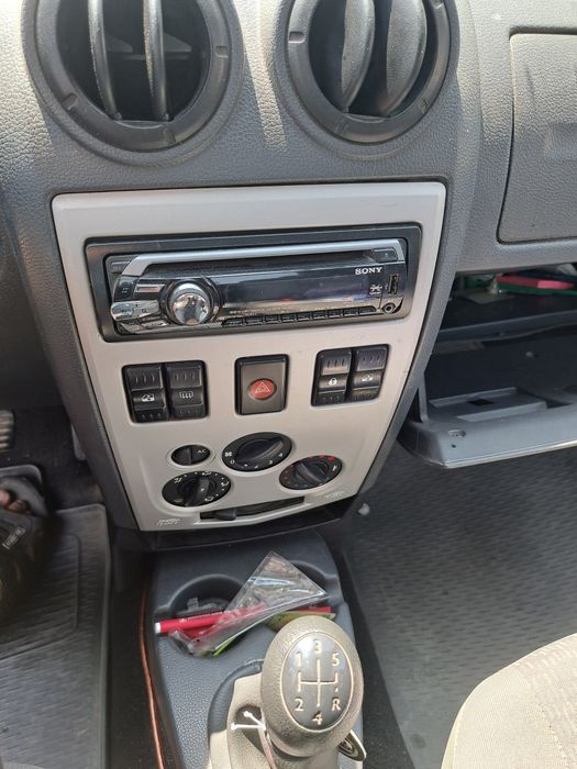 Piese motor  cutie viteze  Dacia Logan  1.5 dci  2007 piese caroserie