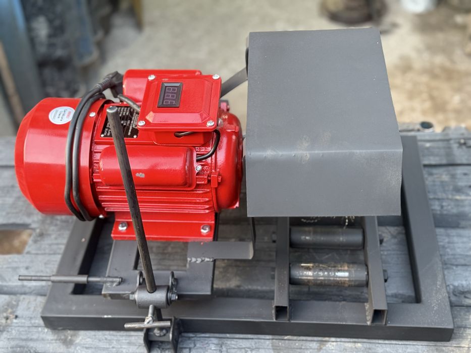 Зачистной станок для профельный трубу