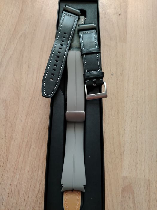 Часовник Samsung Galaxy watch 5 pro