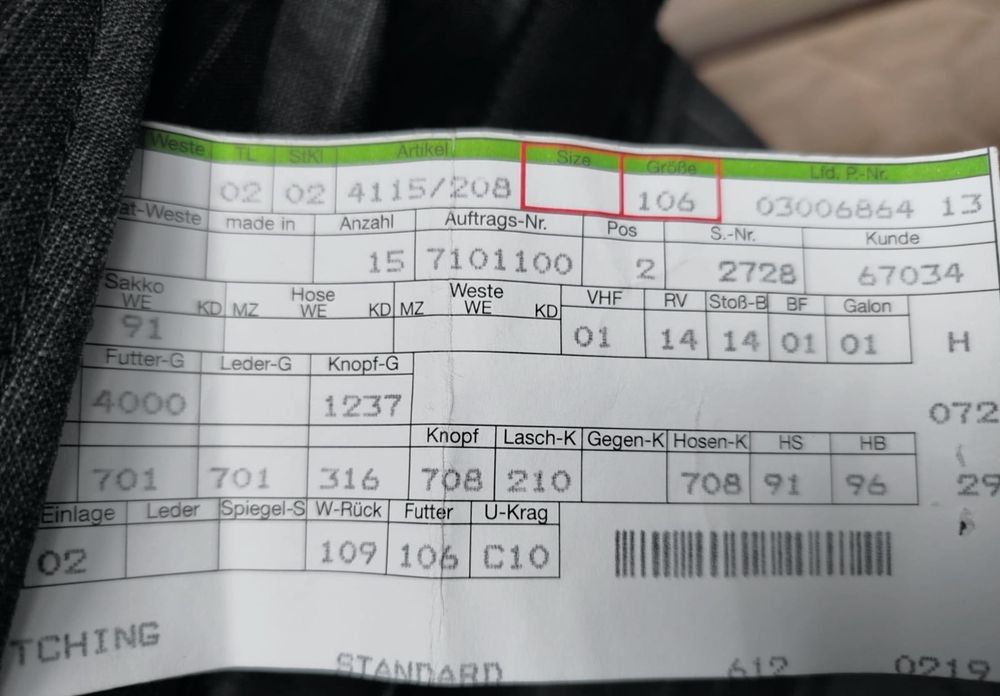 Костюм новый, Roy Robson.