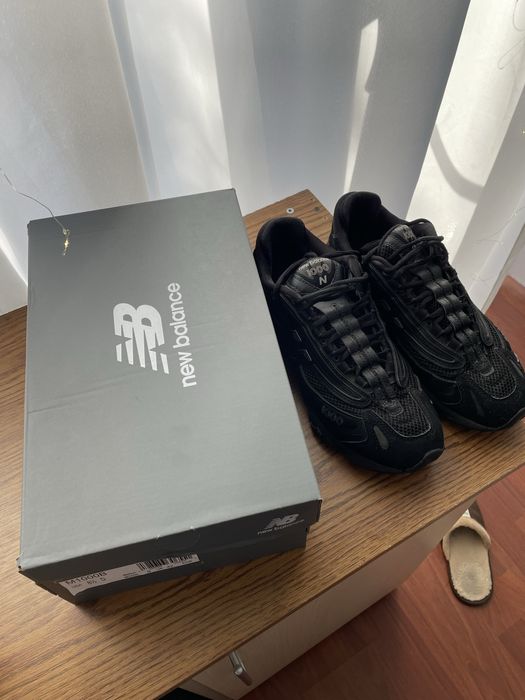 New Balance 1000